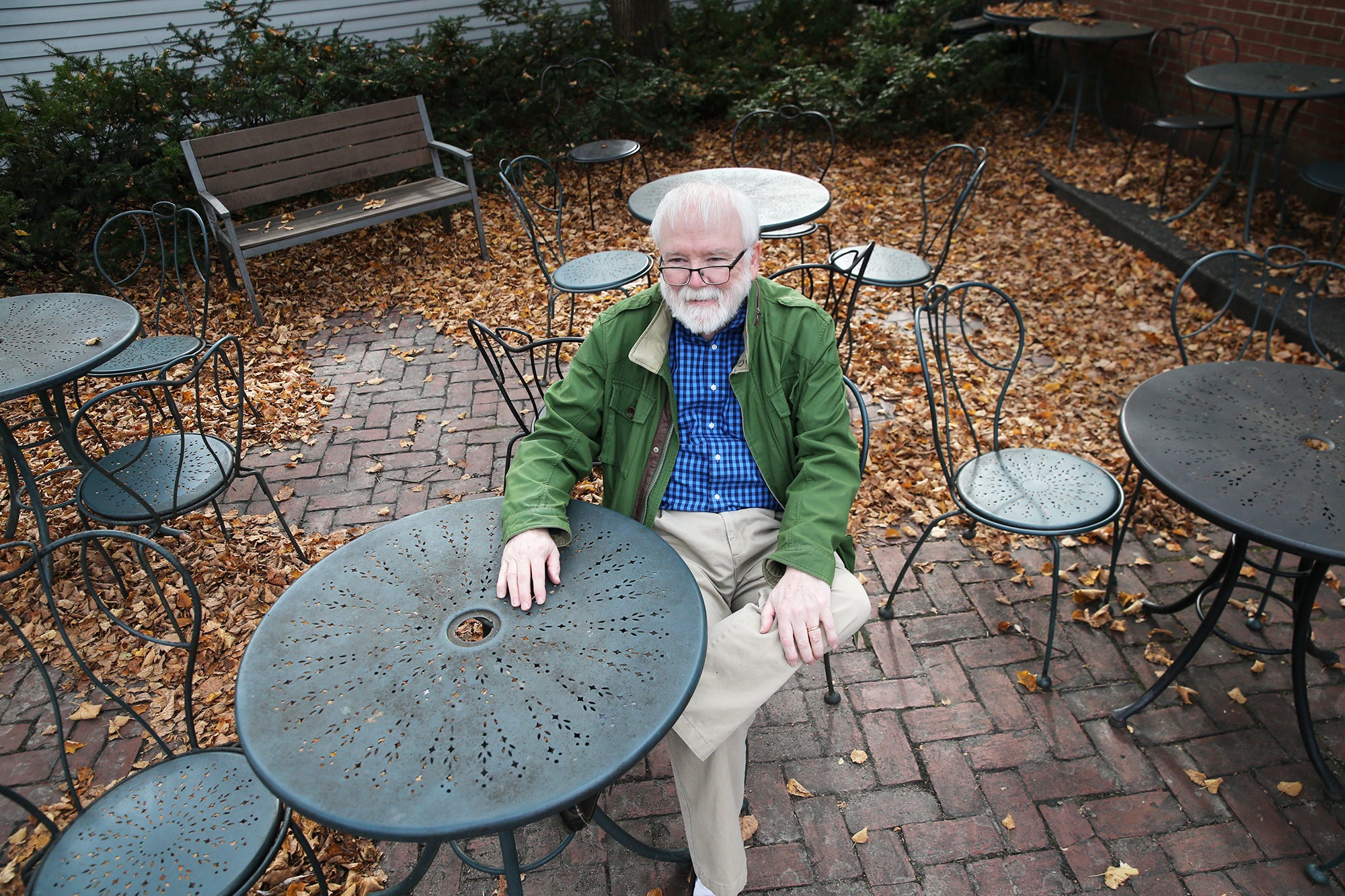 Exeter native and NYT Bestselling author Brendan DuBois is re-releasing his 9th Lewis Cole mystery novel, 