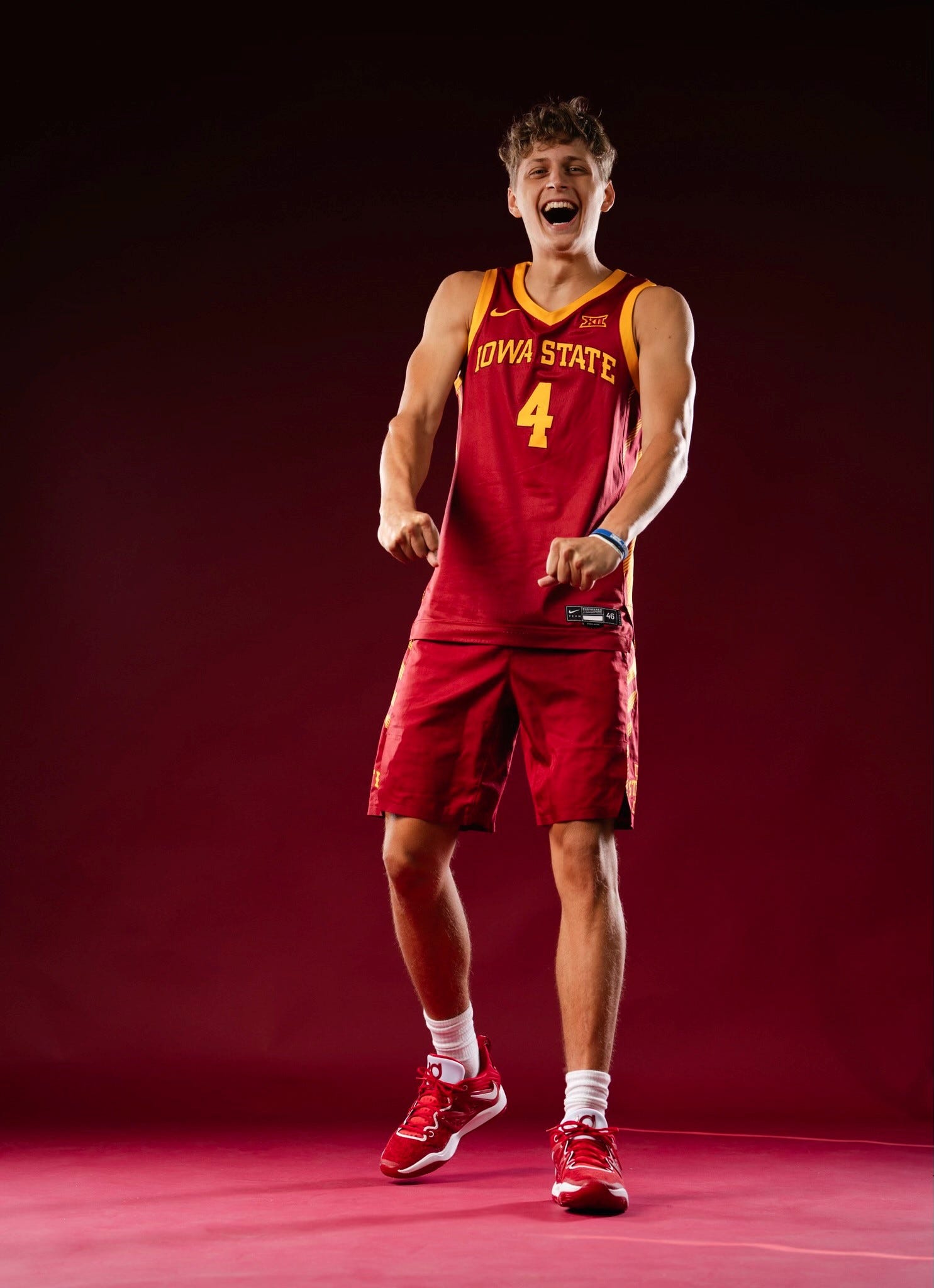 Susipažinkite su Ajovos valstijos vyrų krepšininku Noju Andrusaičiu