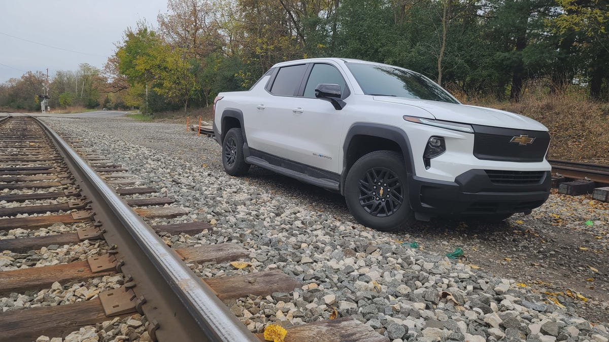 Payne The techy pricey Chevy Silverado EV goes to work Payne The techy pricey Chevy Silverado EV goes to work