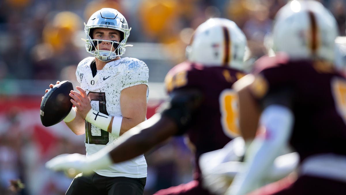 LSU QB Jayden Daniels surges in Heisman betting odds after Week 12 action LSU QB Jayden Daniels surges in Heisman betting odds after Week 12 action
