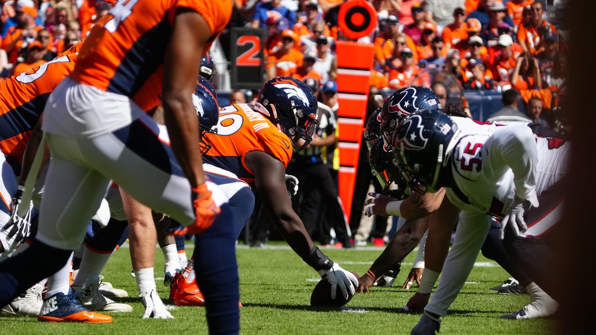 Denver Broncos at Houston Texans: Predictions, picks and odds for NFL Week 13 game