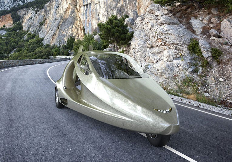 While in drive mode, the Switchblade Luxury edition by Samson Sky functions like any other car.