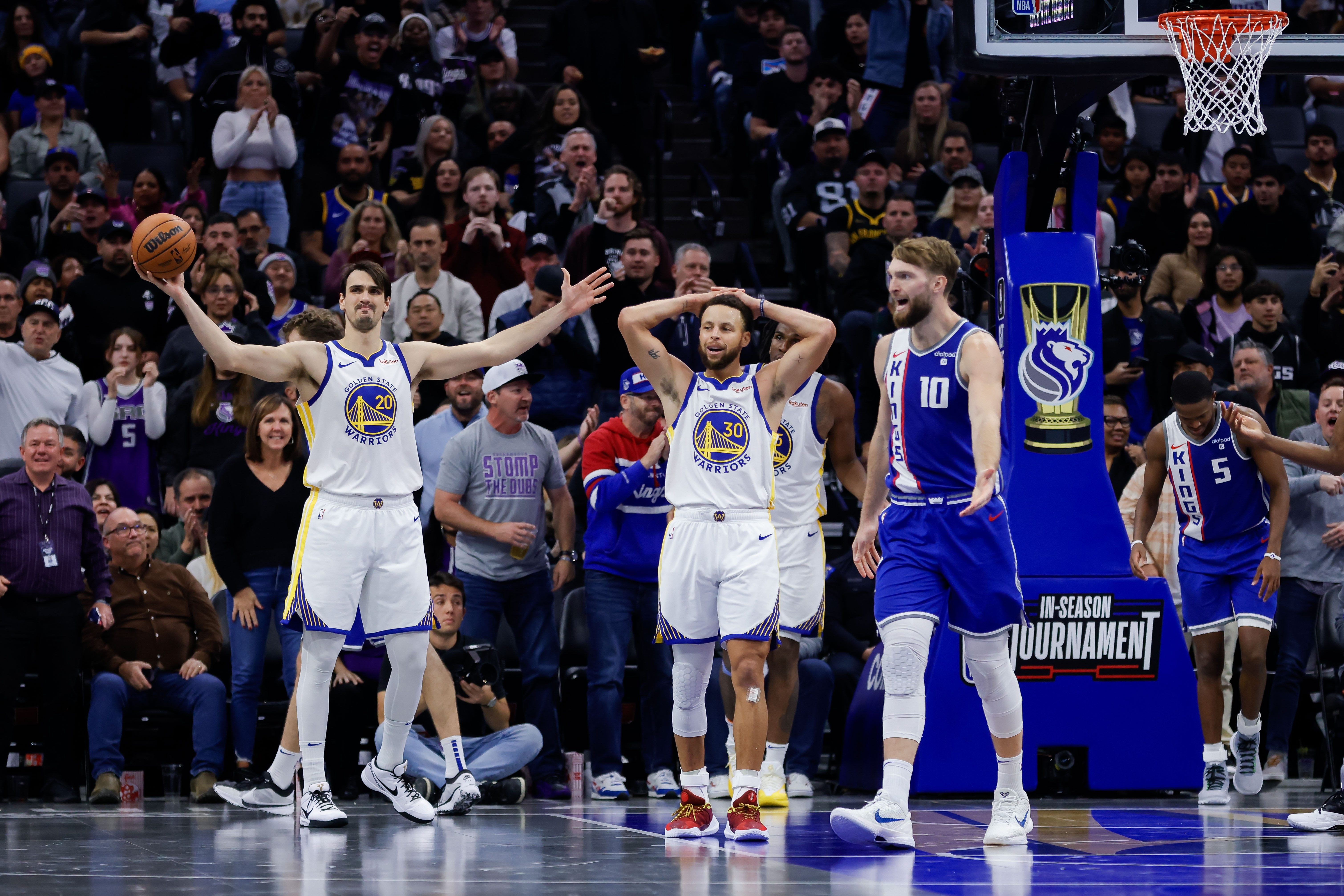 Stephen Curry and the Golden State Warriors did not advance to the quarterfinals of the NBA In-Season Tournament.