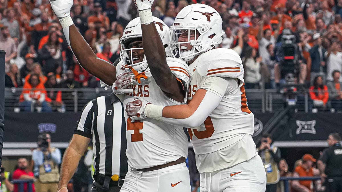 #Texas has College Football Playoff case after crushing Oklahoma State