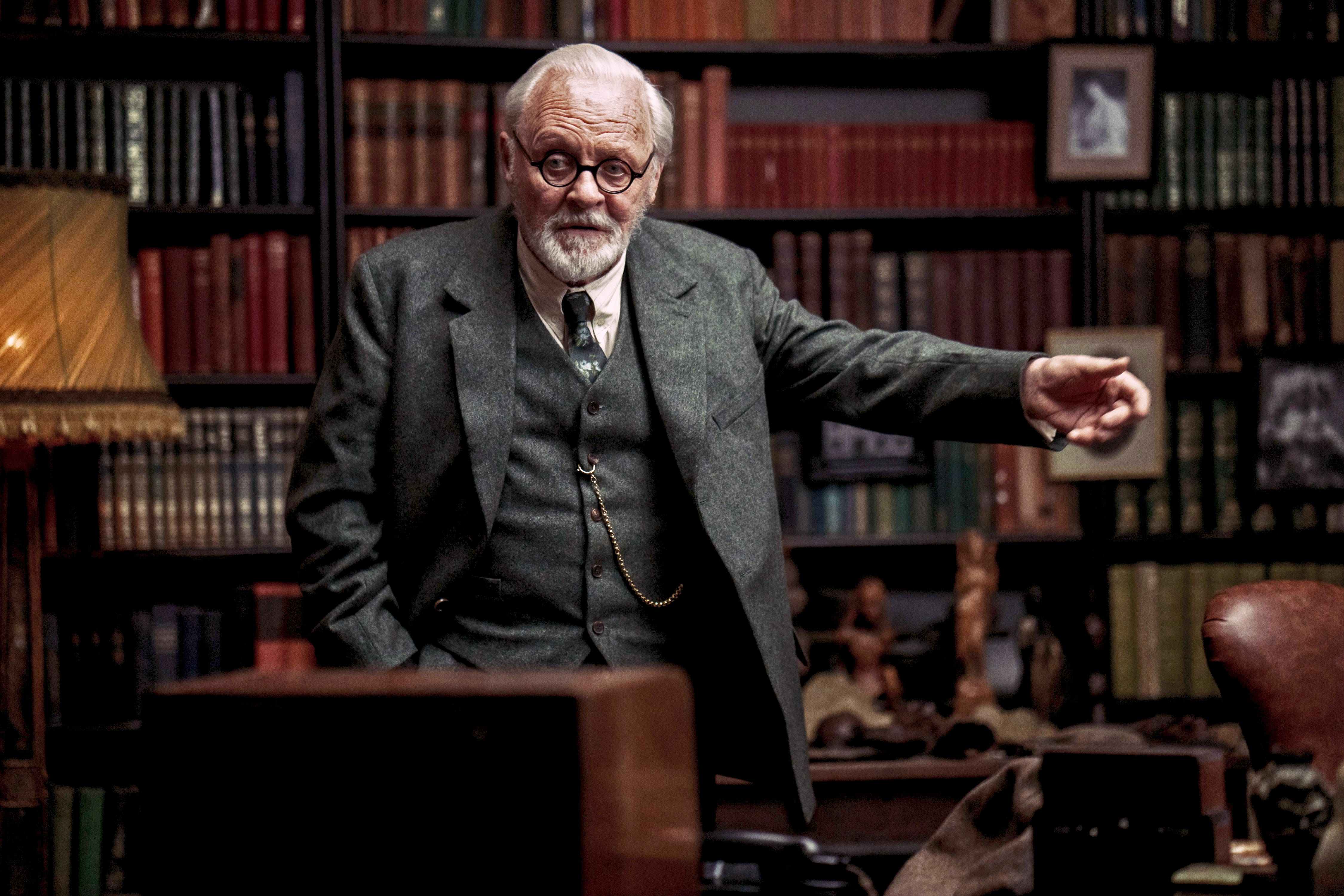 Drama: "Freud's Last Session"