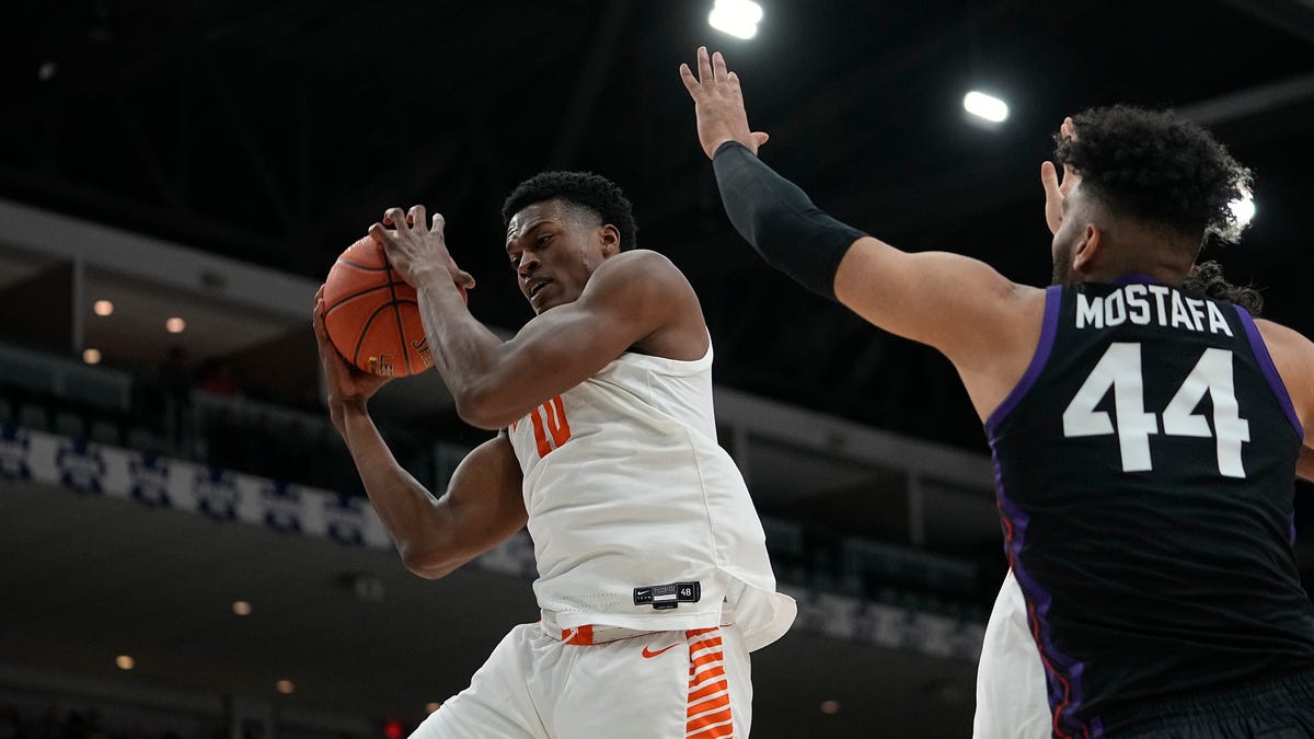Clemson basketball remains undefeated with victory against previously unbeaten TCU Clemson basketball remains undefeated with victory against previously unbeaten TCU
