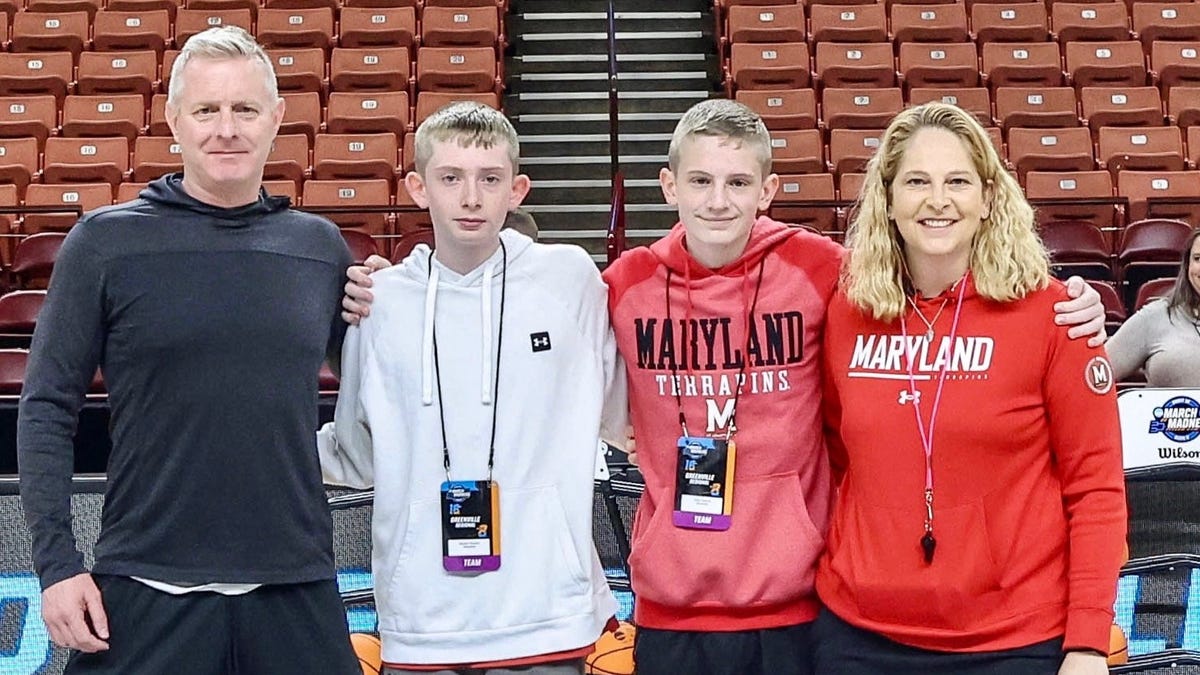 Maryland women’s basketball coach Brenda Frese: ‘What are we doing to youth sports?’ Maryland women’s basketball coach Brenda Frese: ‘What are we doing to youth sports?’