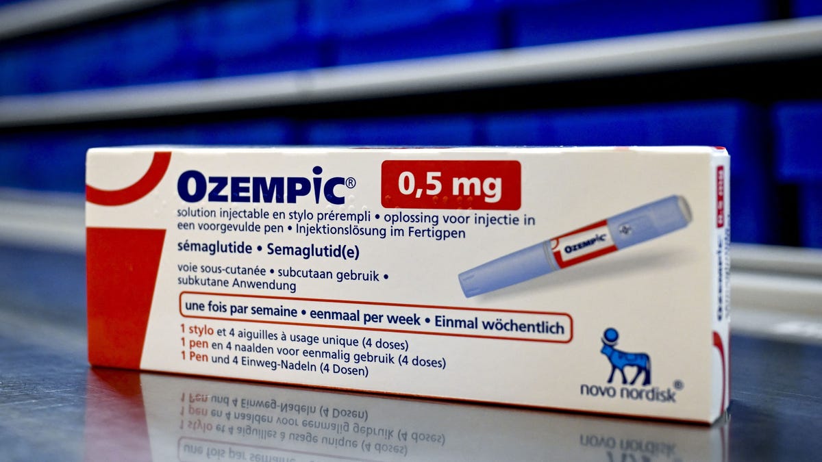 A package with Ozempic medicine at a hospital in Bonheiden. The Belgian Federal Medicines Agency (FAMHP-FAGG-AFMPS) recommends that doctors and pharmacies reserve the drug Ozempic as a priority for diabetics. There is limited availability of Ozempic due to an acute increase in demand. The drug is also popular as a slimming agent and is often prescribed off-label for this purpose. The Step Young research program is running in the university hospitals of   Brussels, Leuven, and Antwerp. The Danish pharmaceutical giant Novo Nordisk wants to determine whether injections with 2.4 milligrams of semaglutide, the active substance of the weight loss drug Ozempic, are safe and effective for losing weight in obese 6 to 12-year-old children.