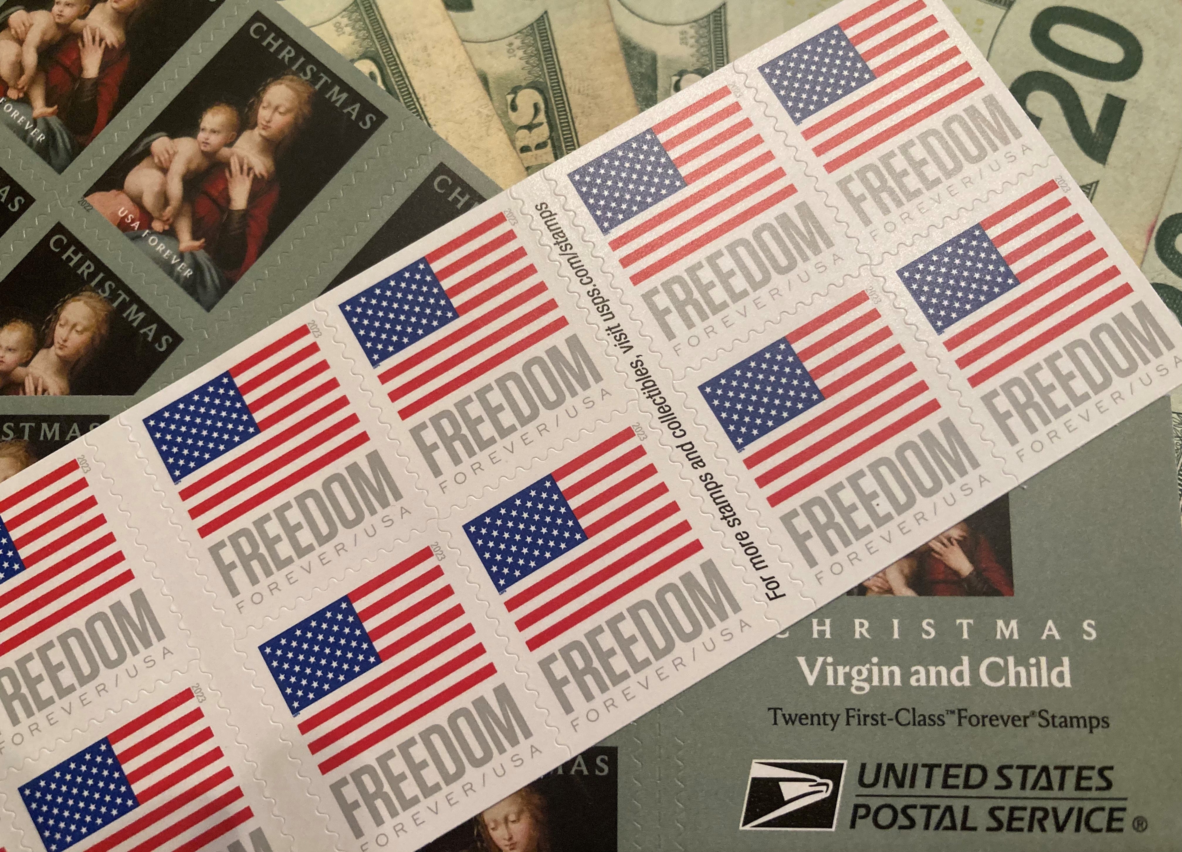 Consumers are being warned that scam artists have created fake websites that promote half-off deals on postage stamps. You'll either receive counterfeit stamps or nothing at all.
