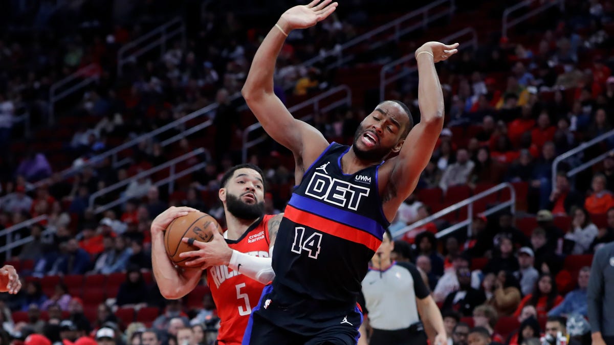 Detroit Pistons doomed by poor third quarter in blowout loss in Houston, 136-113