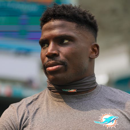 Dolphins wide receiver Tyreek Hill (10) looks prior to the game against the Patriots at Hard Rock Stadium in Miami Gardens, Fla., on Oct. 29, 2023.