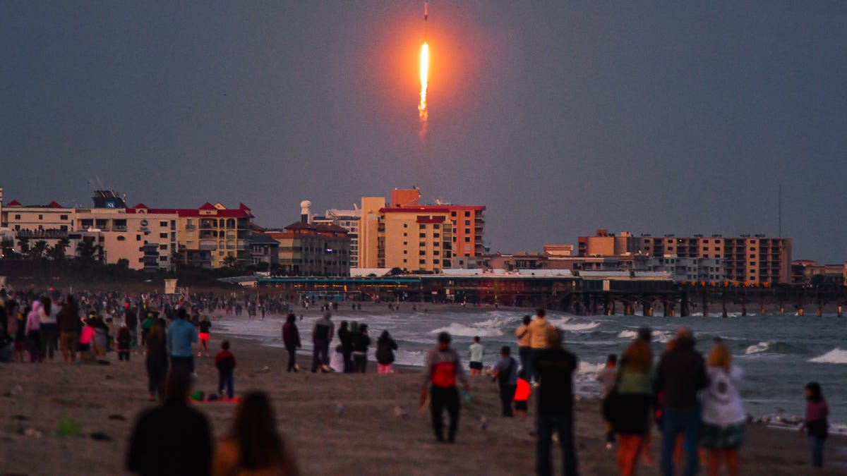 SpaceX nie może się doczekać sobotniego wieczornego wystrzelenia z Przylądka kolejnej rakiety Falcon 9 SpaceX nie może się doczekać sobotniego wieczornego wystrzelenia z Przylądka kolejnej rakiety Falcon 9