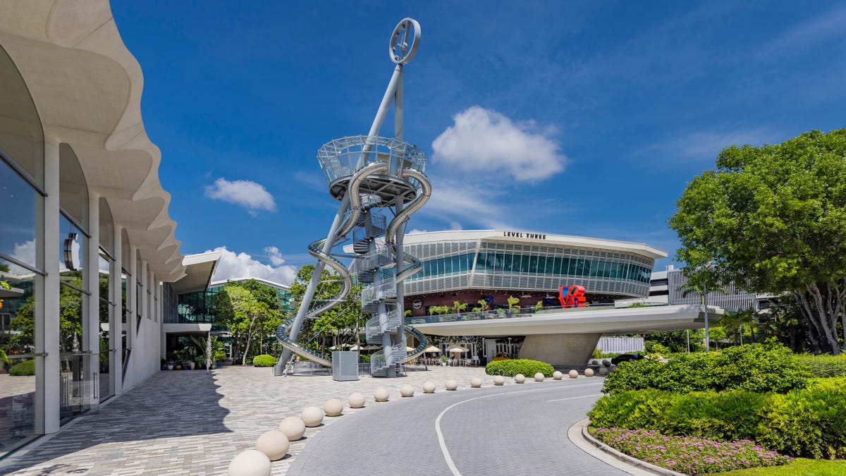 Aventura Mall in Florida named best mall in US in USA TODAY 10BEST awards Aventura Mall in Florida named best mall in US in USA TODAY 10BEST awards
