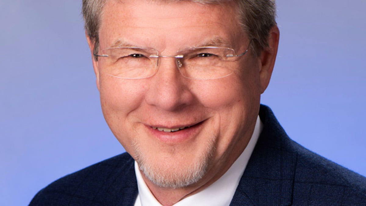 ‘Champion of nonprofits’: John Baker to retire from Community Foundation of Central Missouri