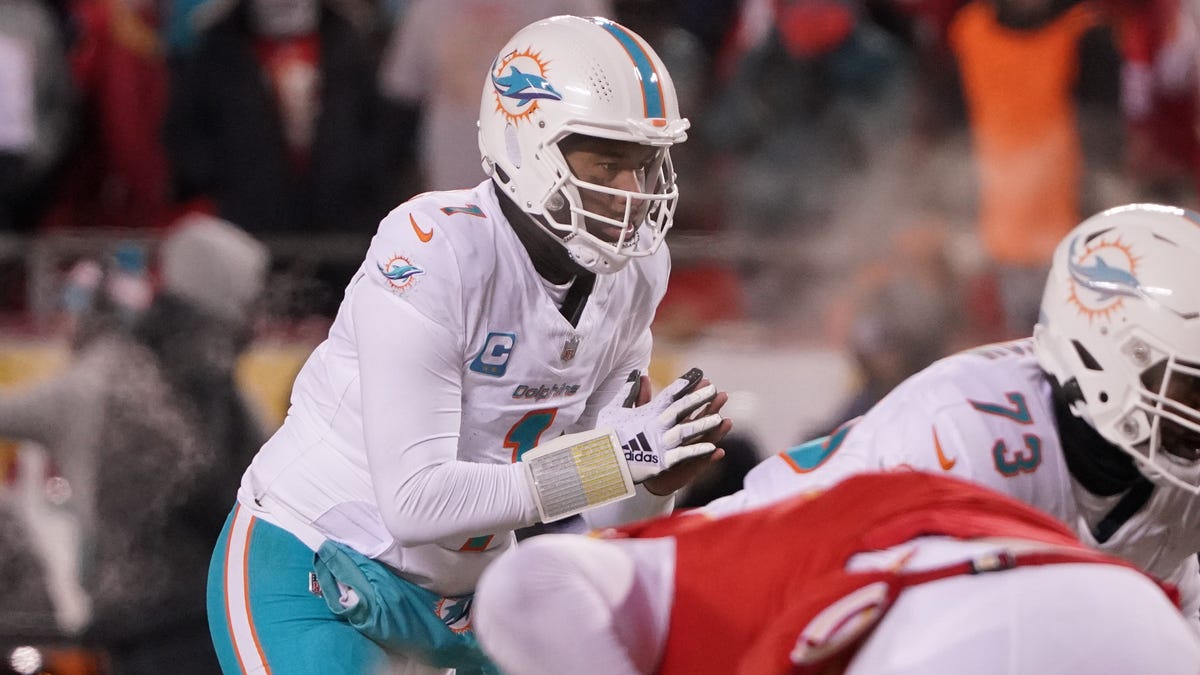 We see a 10-1 start for Miami Dolphins