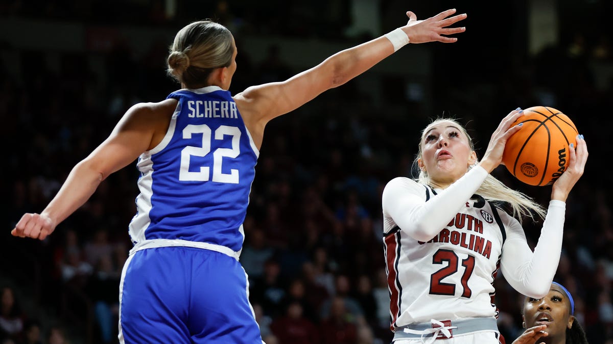 South Carolina women’s basketball dunks Kentucky, 98-36, to move to 16-0 and 4-0 in SEC