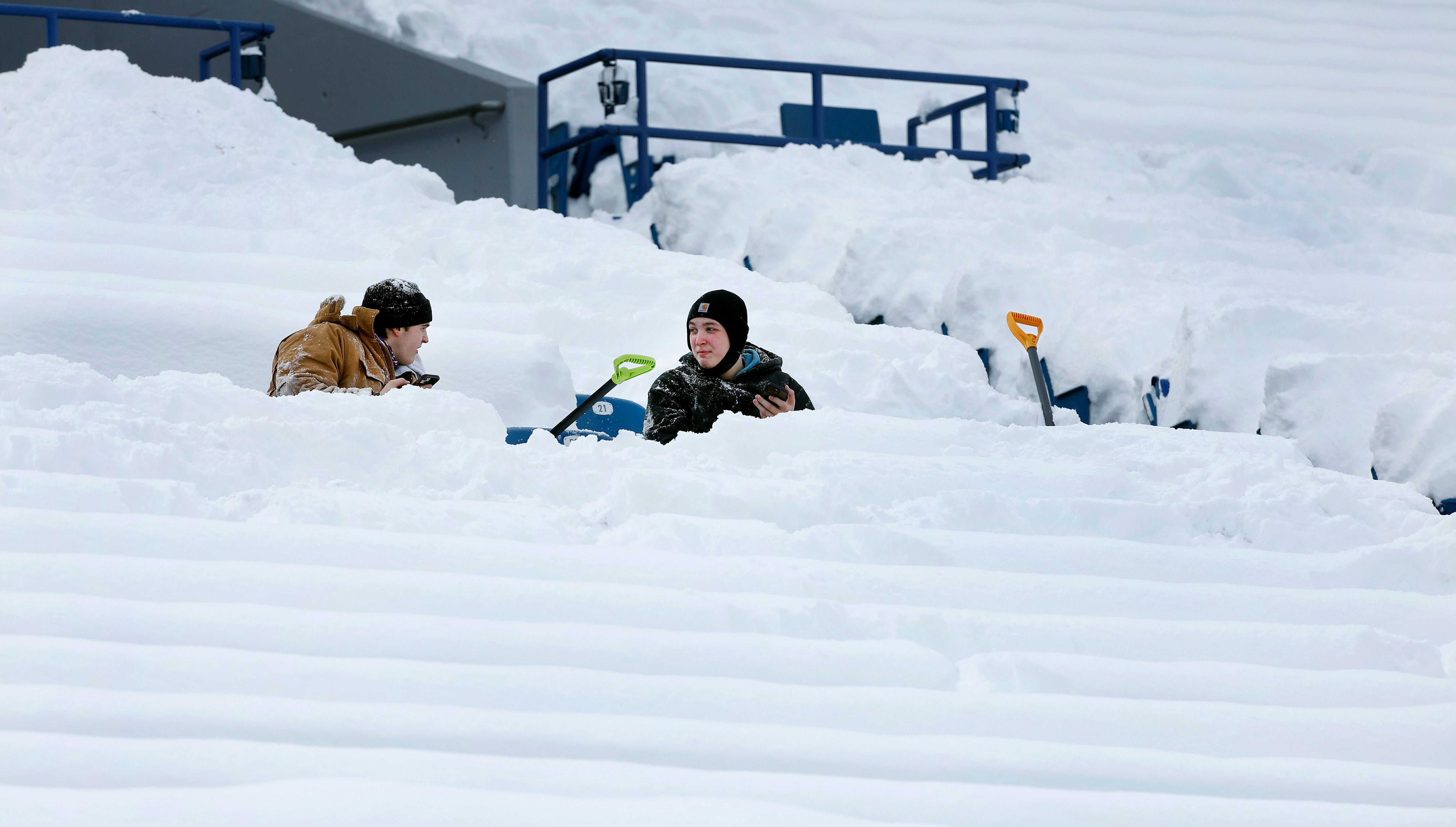 VPC FANS SHOVEL SNOW AT BILLS STADIUM
