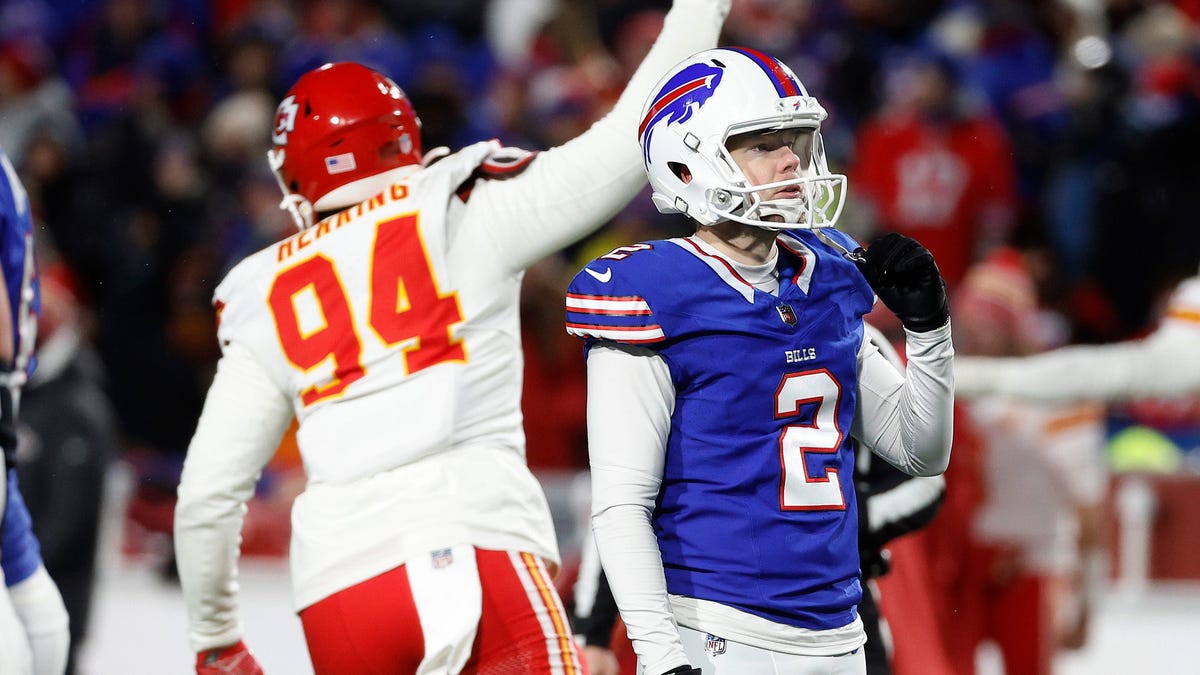 Buffalo Bills kicker Tyler Bass missed what would have been a game-tying field goal late in Sunday's game.