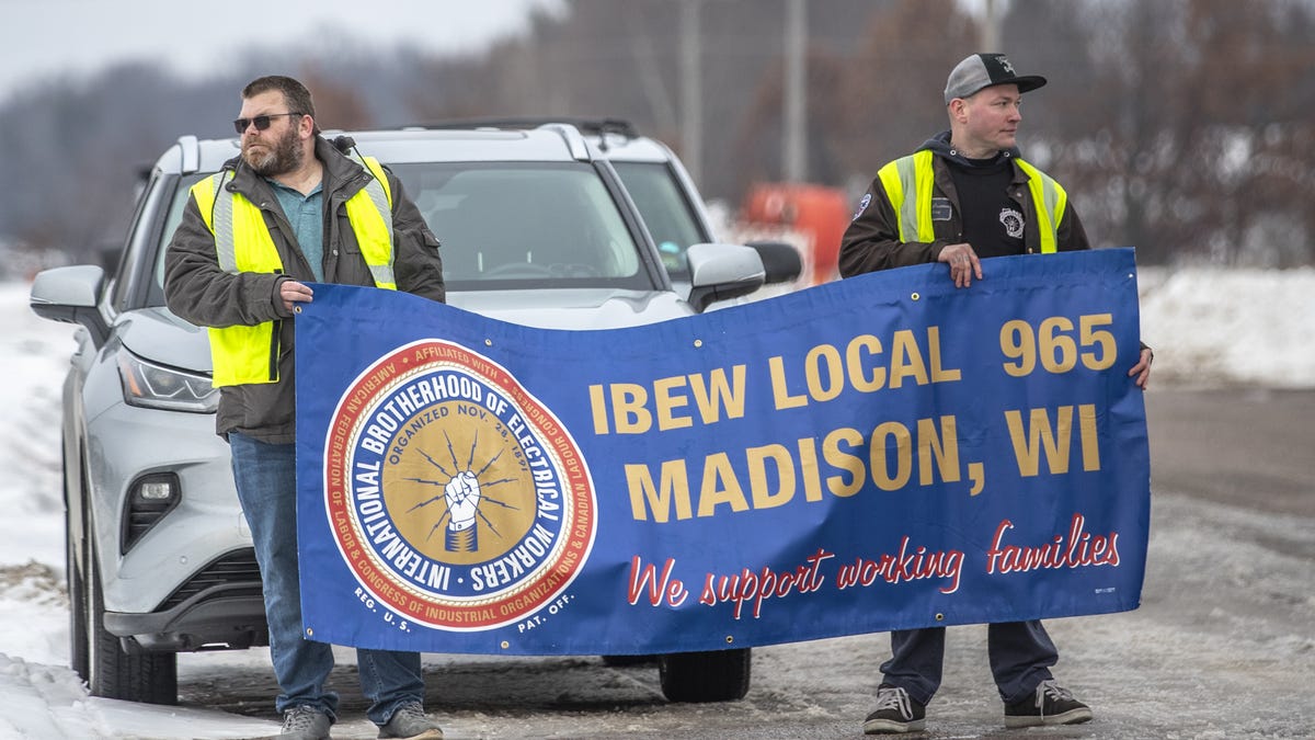 Wisconsin Rapids Ocean Spray workers will hold union vote in February. How does it work?