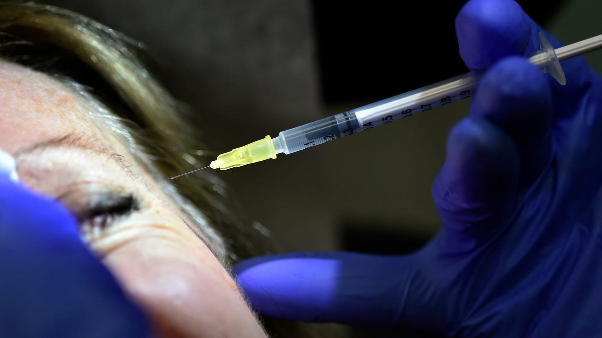 Let dental hygientists give you Botox? What are lawmakers thinking?