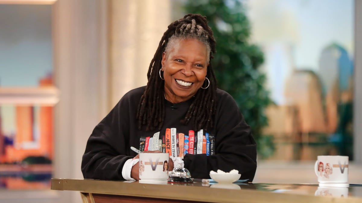 Debbie Allen’s Steps in Recruiting Whoopi Goldberg for ‘A Different World’