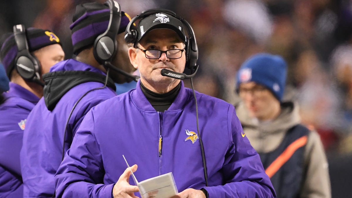 Mike Zimmer, ex-Bengals coordinator and Vikings coach, is Dallas’ defensive coordinator