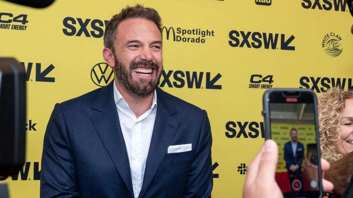 Die Super-Bowl-Werbung von Dunkin' Donuts löst einen Ansturm an Sportbekleidung aus Die Super-Bowl-Werbung von Dunkin' Donuts löst einen Ansturm an Sportbekleidung aus