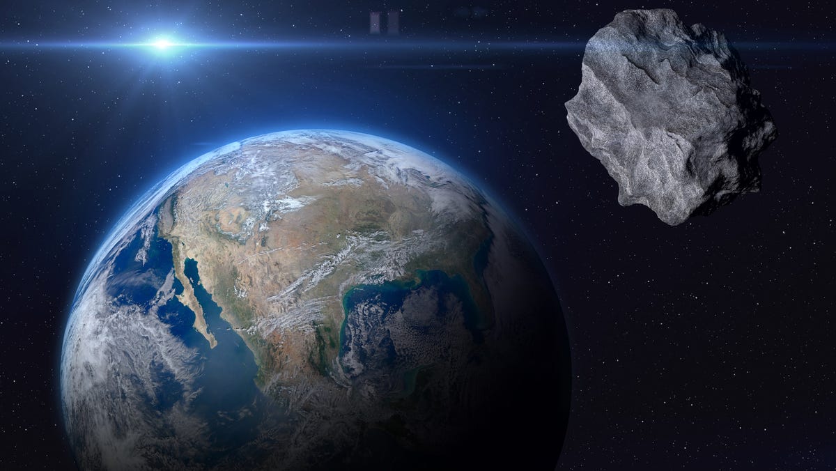 The 2,000-foot asteroid 2013 NK4 safely passes near Earth today