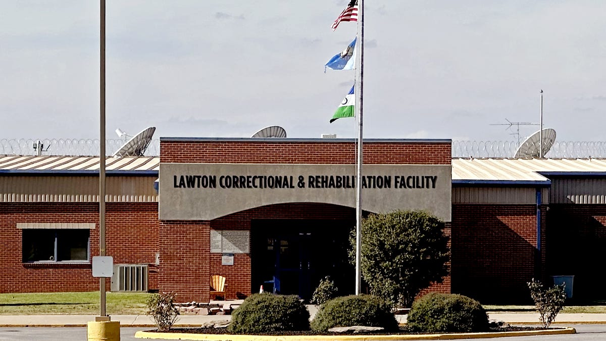 ‘Tears and fears.’ Inmate killings, violence continue to plague Oklahoma’s corrections system