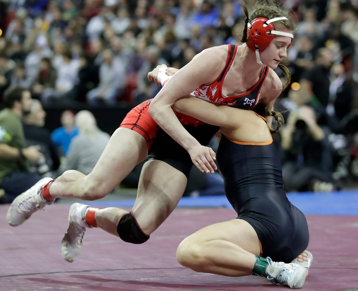 Latest Wisconsin Wrestling and Basketball Results: Winners, Scores, and Pins