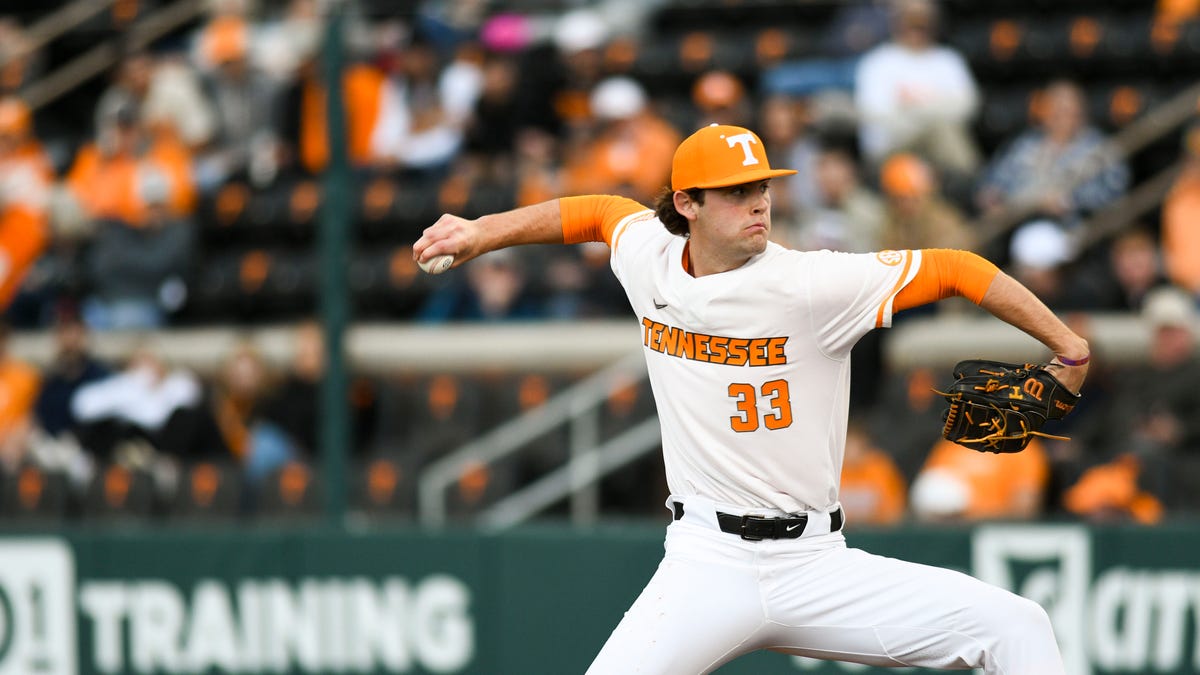 When will AJ Russell return for Tennessee baseball? Tony Vitello updates pitcher’s status When will AJ Russell return for Tennessee baseball? Tony Vitello updates pitcher’s status