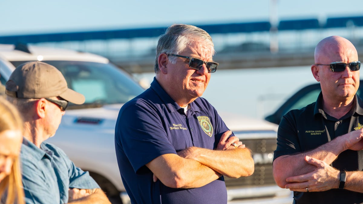 Why Wilson County Sheriff Robert Bryan went to Texas with Bill Hagerty amid border crisis Why Wilson County Sheriff Robert Bryan went to Texas with Bill Hagerty amid border crisis