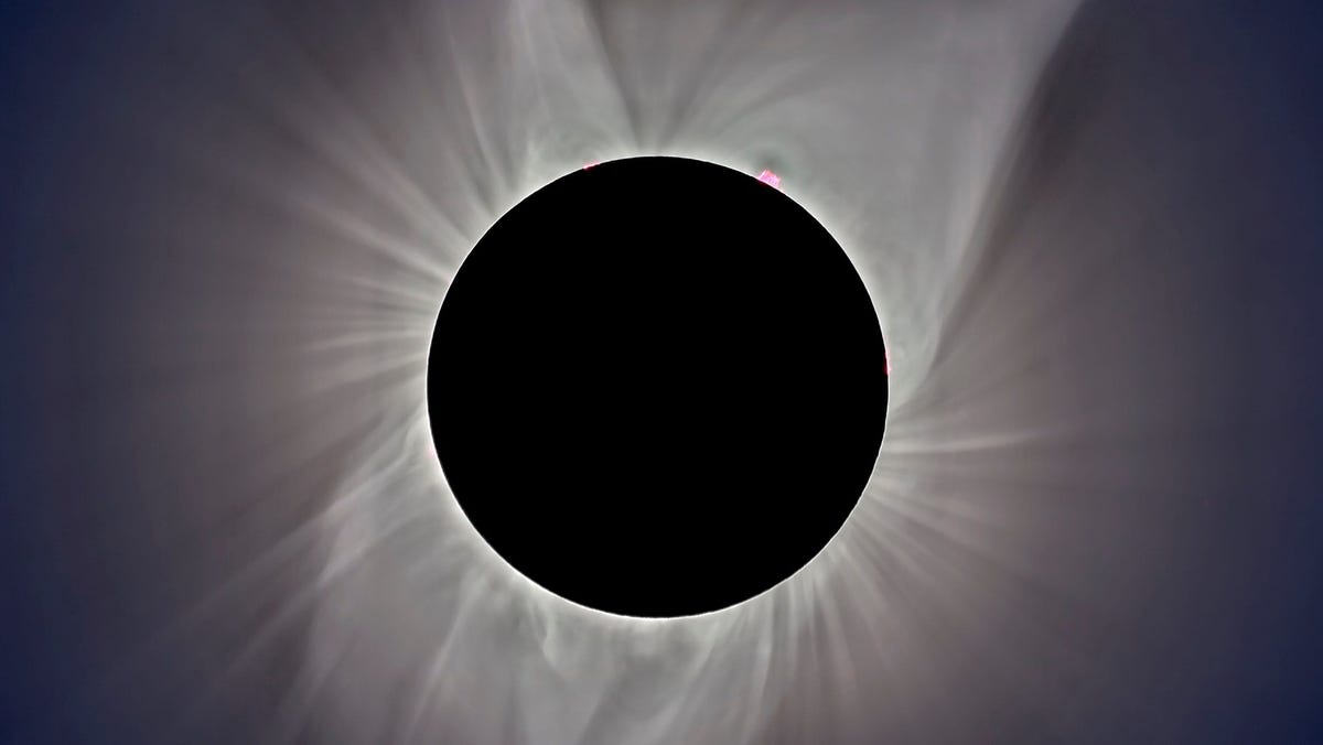 Como registrar um eclipse solar total com segurança usando seu celular