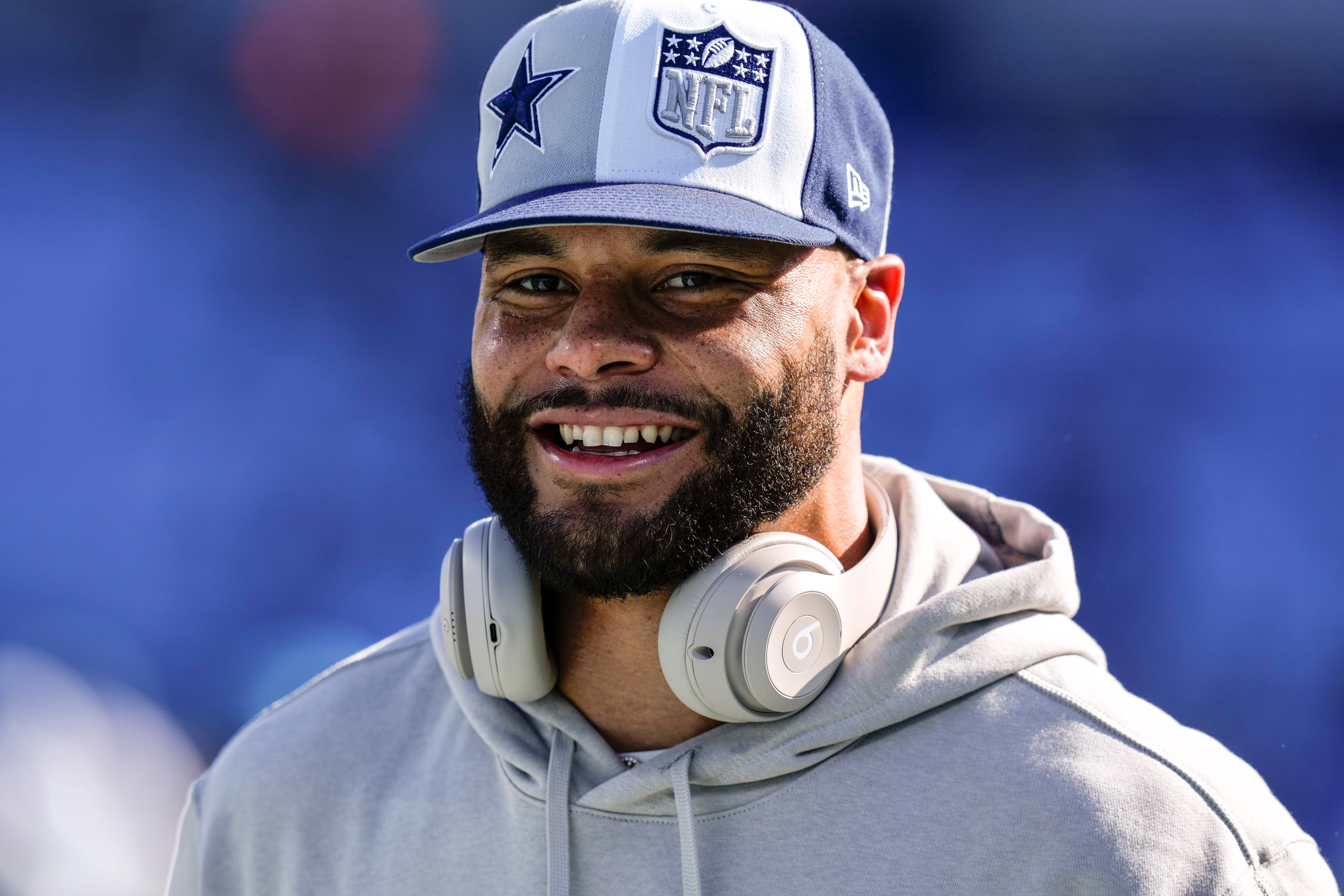 Nov 19, 2023; Charlotte, North Carolina, USA; Dallas Cowboys quarterback Dak Prescott (4) during pregame warm ups against the Carolina Panthers at Bank of America Stadium. Mandatory Credit: Jim Dedmon-USA TODAY Sports