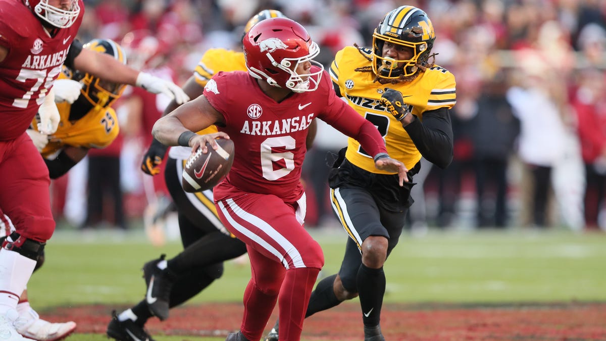 Arkansas football quarterback Jacolby Criswell expected to enter transfer portal | Report