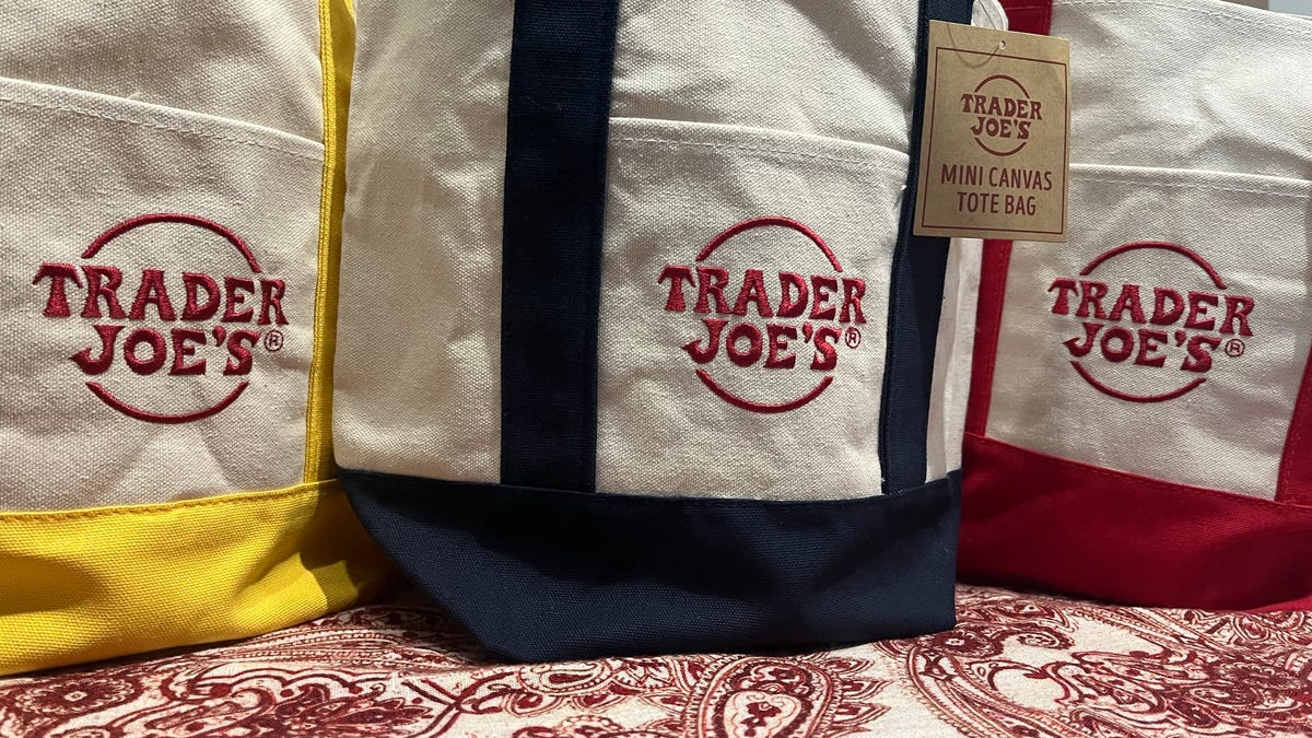 Die Mini-Tragetaschen von Trader Joe werden im Spätsommer in die Läden zurückkehren