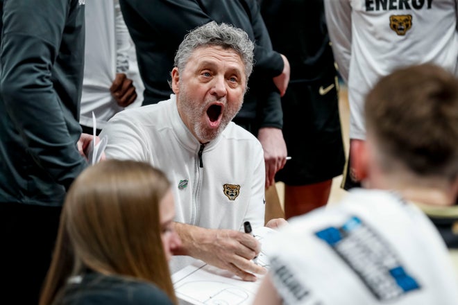 What is Oakland coach Greg Kampe's bonus after his team's upset of Kentucky? It's complicated