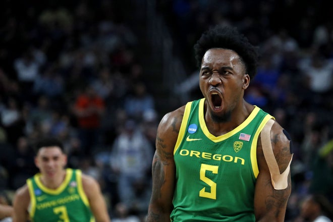Oregon vs. Creighton: Predictions, picks, odds for March Madness game