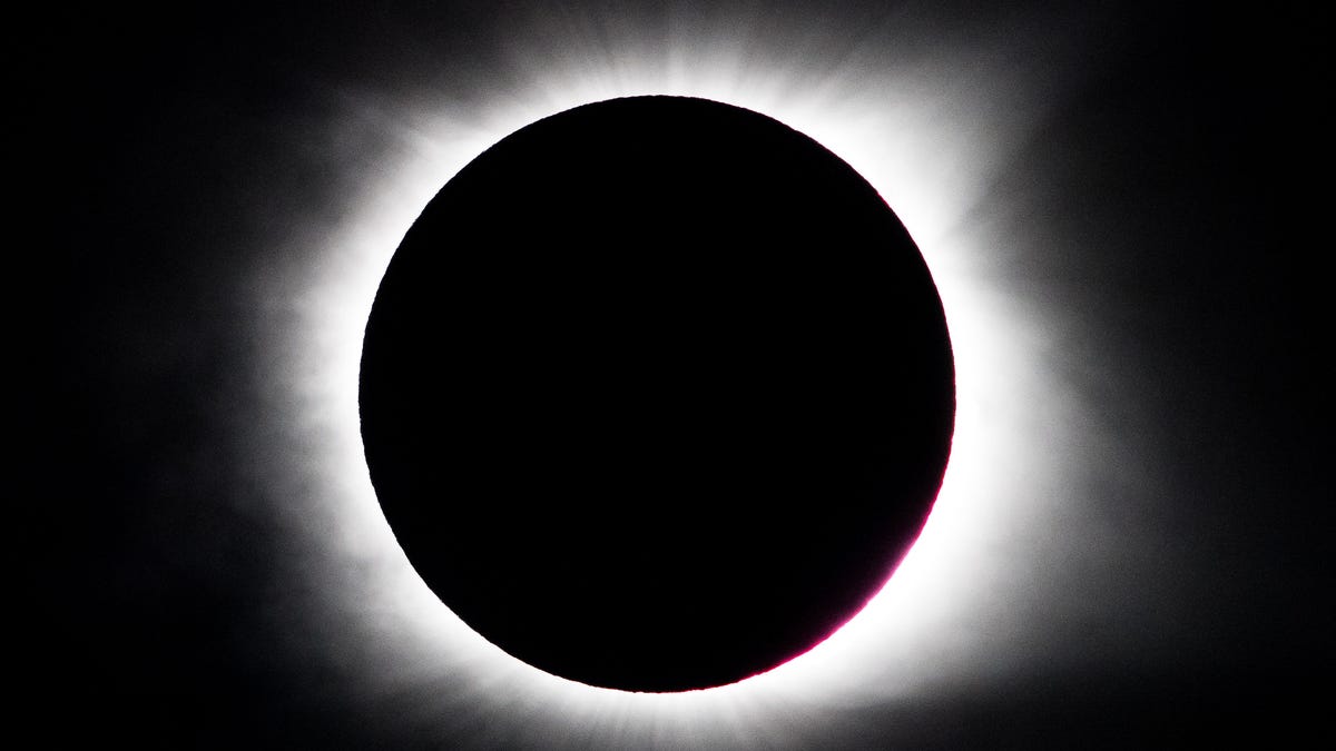 Коли сонячне затемнення в Мічигані?  Знайдіть свій поштовий індекс
