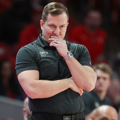 Iowa State coach T.J. Otzelberger reacts during the second half of his team's game against Houston at Fertitta Center.