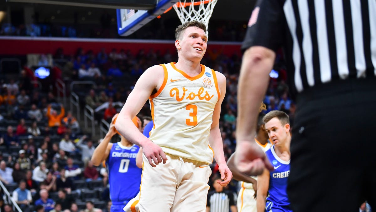 Read Dalton Knecht’s farewell to Tennessee basketball after All-America season