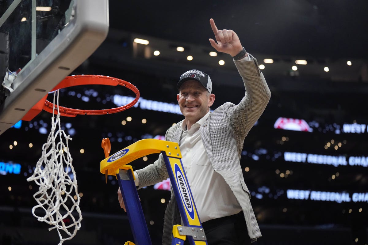 Alabama vs UConn Final Four picks, predictions, odds: Who wins March Madness game?