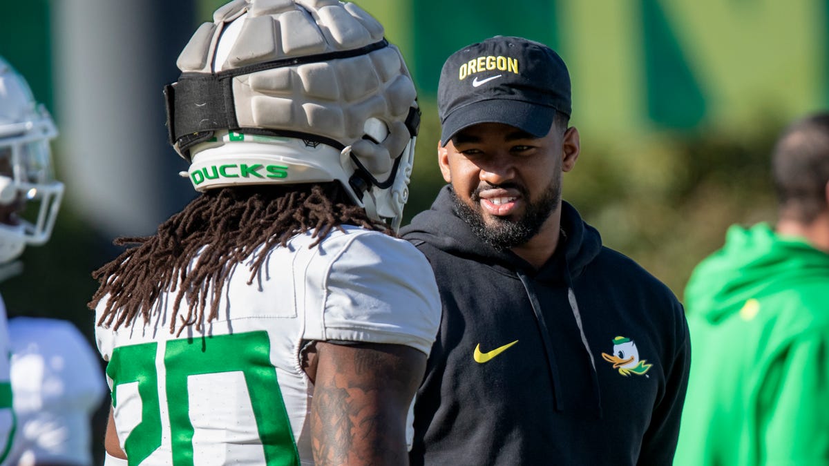New Oregon football running backs coach on quick turnaround after hire: ‘You don’t sleep’