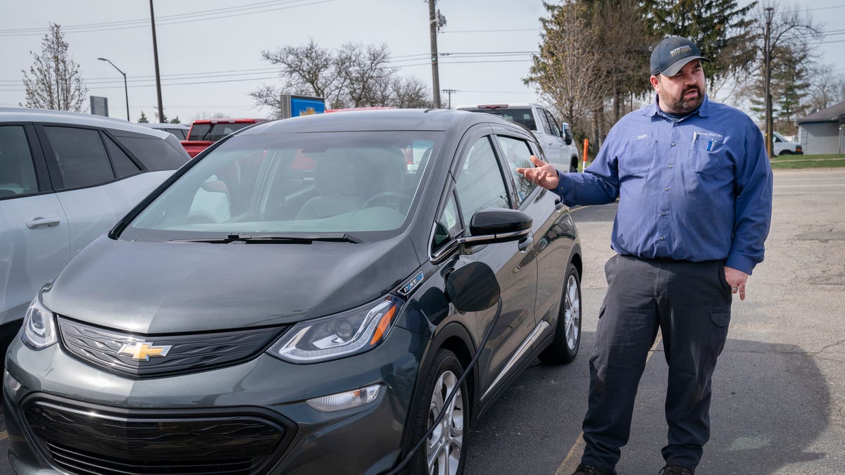Auto tariffs could lead to few options, higher prices for used cars Auto tariffs could lead to few options, higher prices for used cars