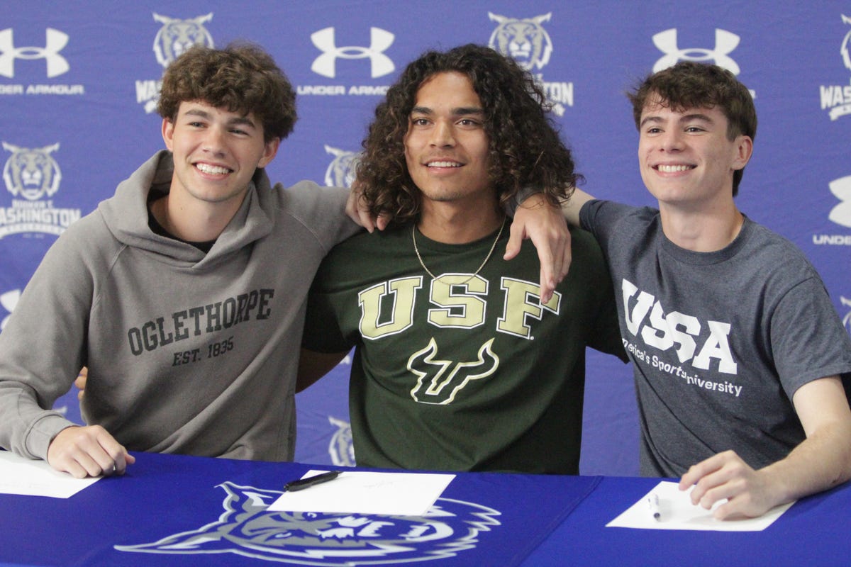 Booker T. Washington Boys Soccer Trio Commits to College Teams