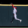 Losses add up for Cincinnati Reds as they get swept by Mariners in Seattle