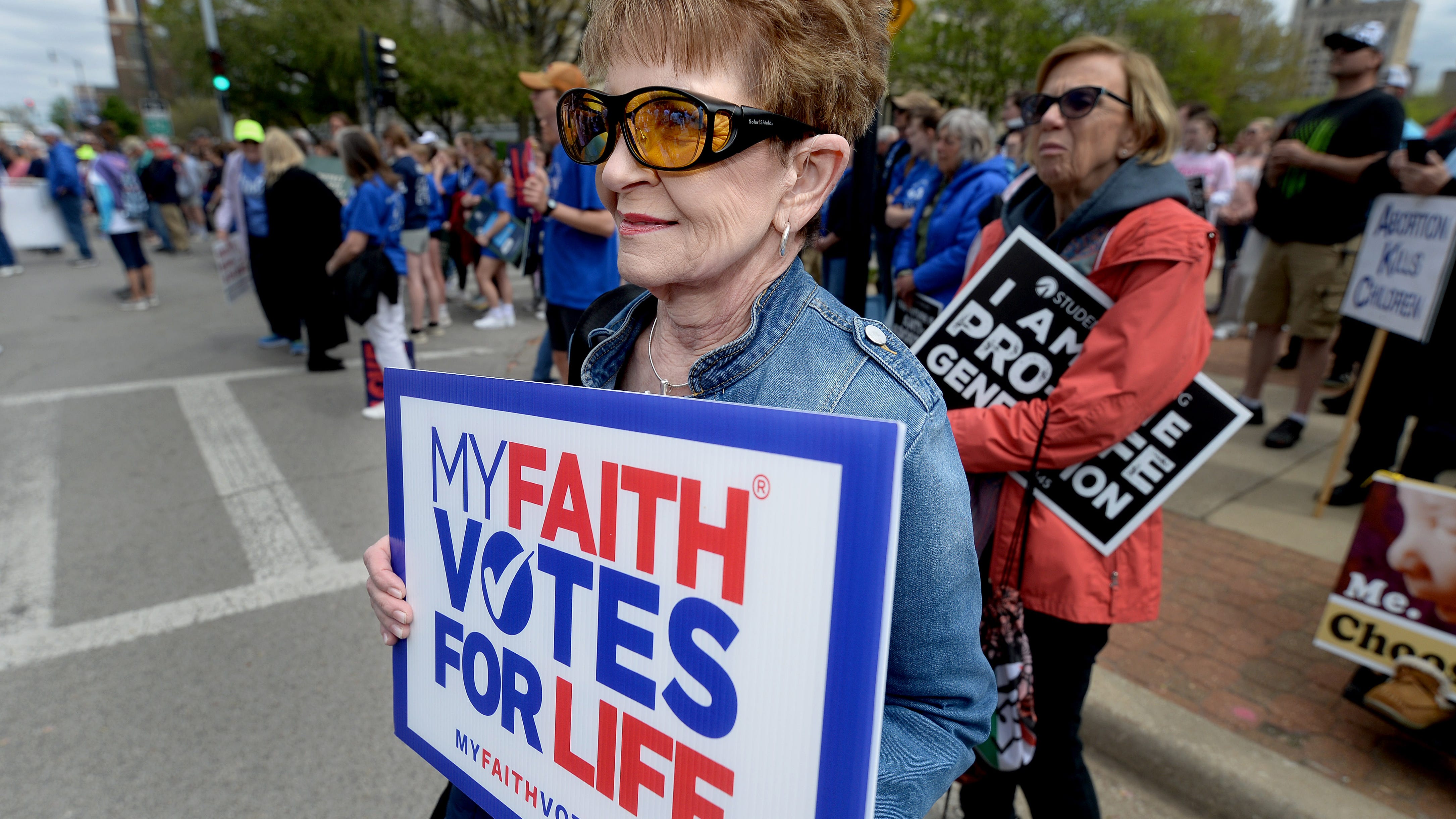 Why abortion views could play a role in Illinois elections this year