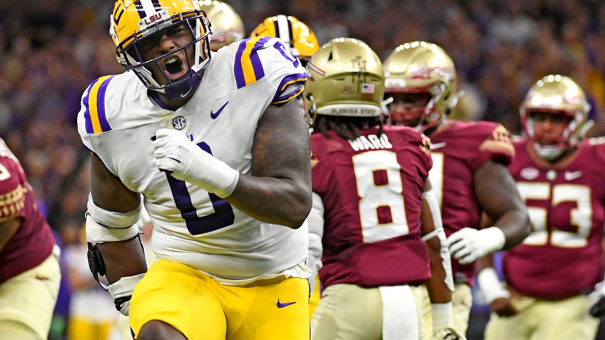Jaguars pick LSU DL Maason Smith in second round of 2024 NFL draft. What to know
