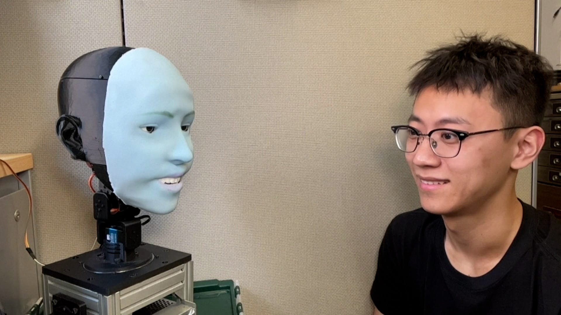 'Emo' robot can mimic human facial expressions using AI technology