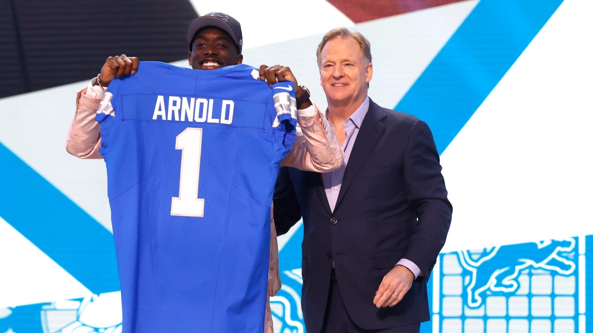 Detroit Lions menukar draft NFL dengan Tyrion Arnold dari Alabama